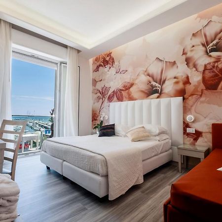 Hotel Stella D'Oro Rimini Buitenkant foto
